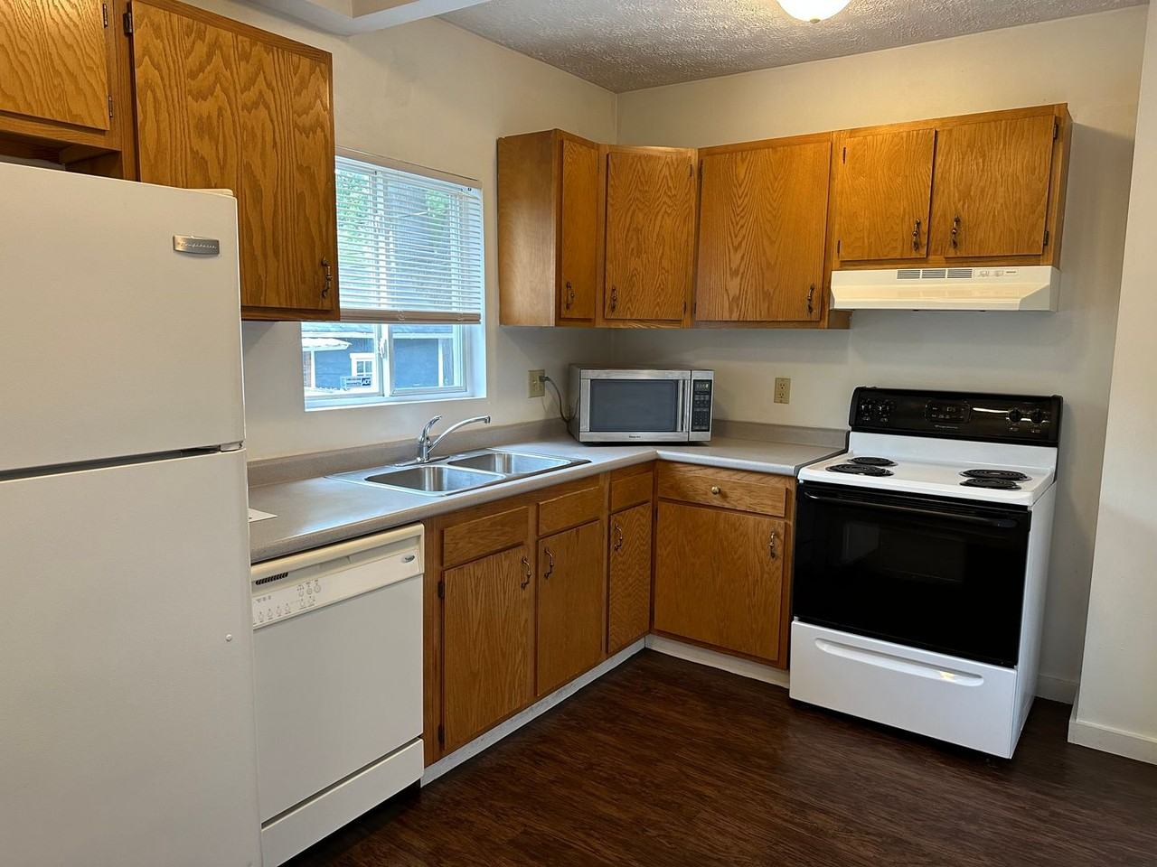 2497 2497 & 2499 Adams Ave. - Photo 7 of 22