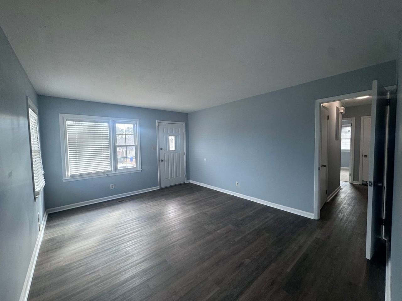 908 Rochester Dr - Photo 2 of 26