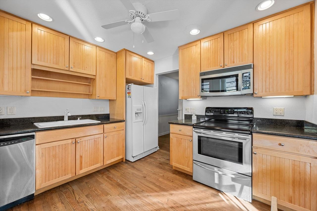 3051 S Krameria St - Photo 6 of 18