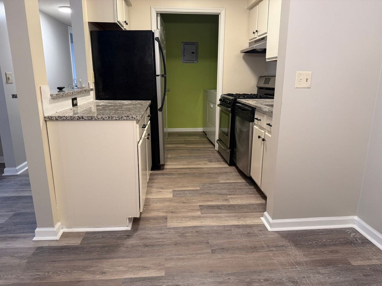 1300 Hillbrow Ln #103 - Photo 3 of 12