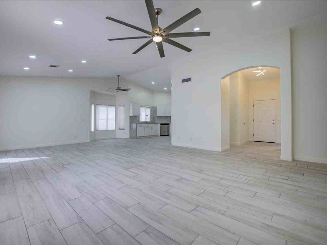 8658 E Louhelen Way - Photo 5 of 25