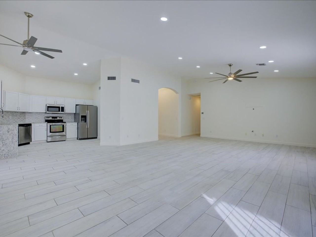 8658 E Louhelen Way - Photo 6 of 25