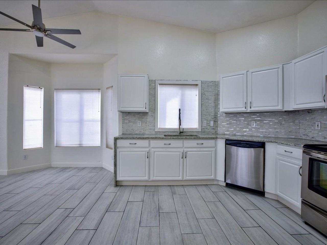 8658 E Louhelen Way - Photo 3 of 25