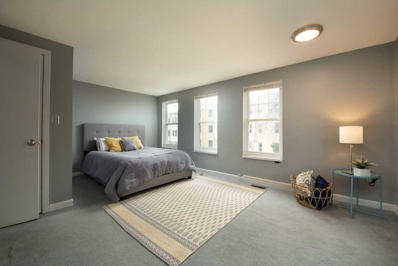 143 Glenville Ave - Photo 2 of 15