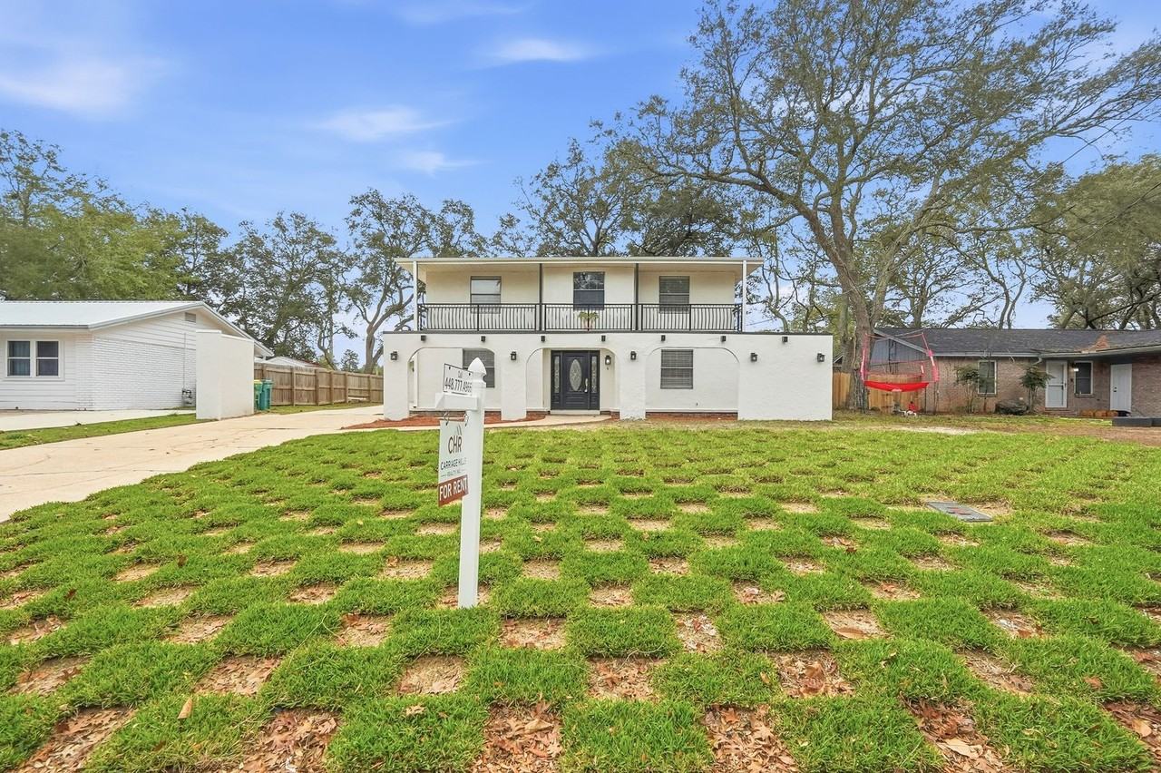 120 Dyer St - Photo 2 of 50