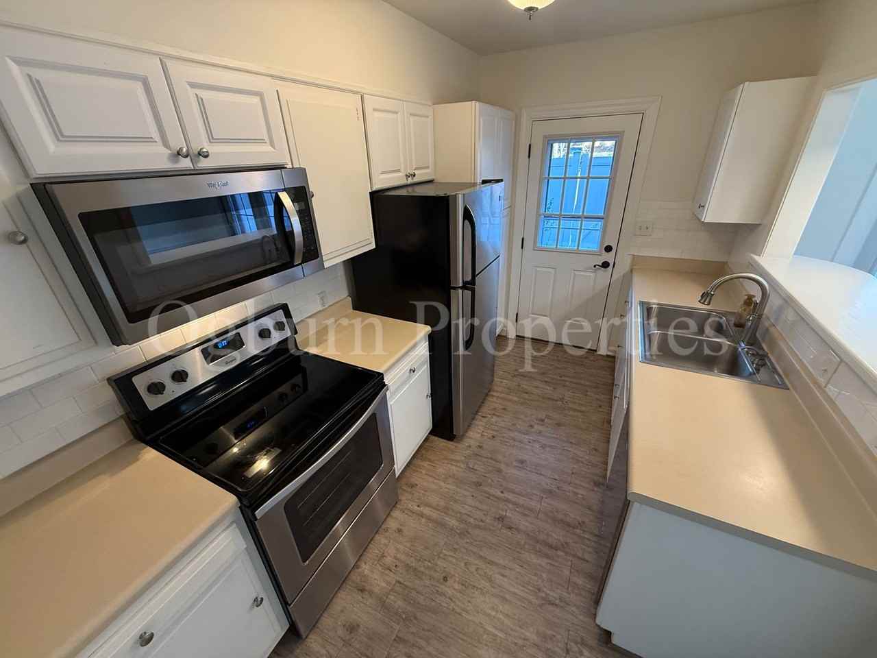 321 Hanover Arms Ct - Photo 5 of 13