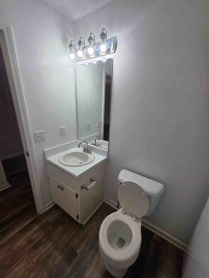 203 Woodrun Dr - Photo 7 of 16