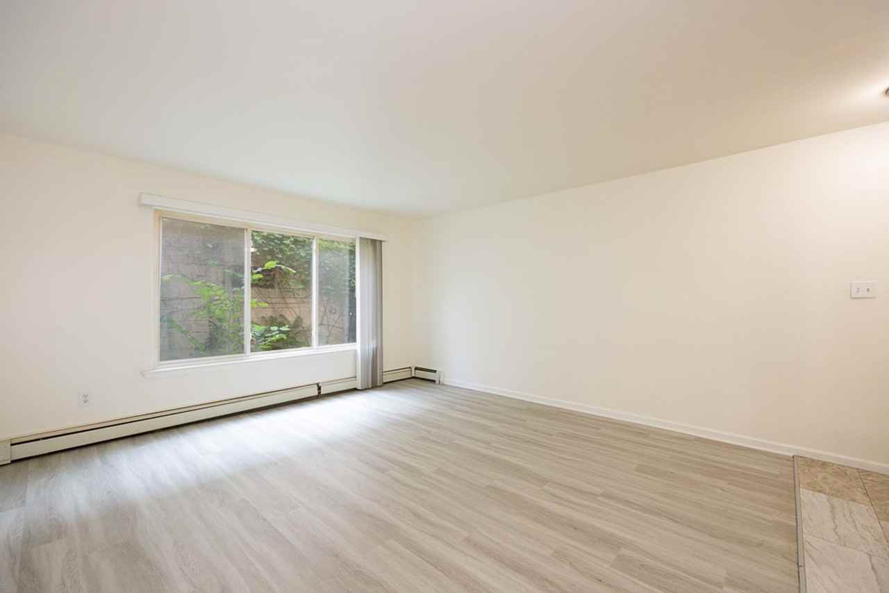 22330 W Warren Ave - Photo 5 of 18