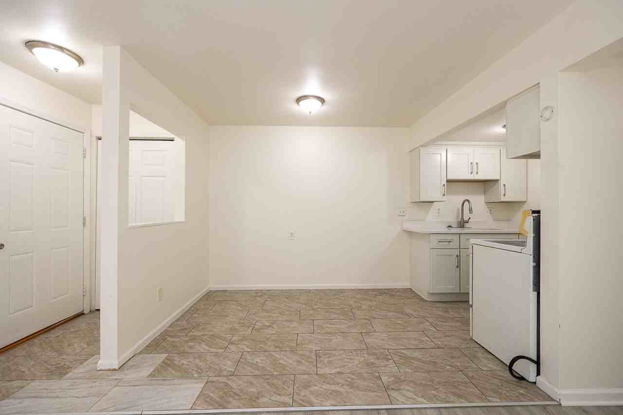 22330 W Warren Ave - Photo 6 of 18