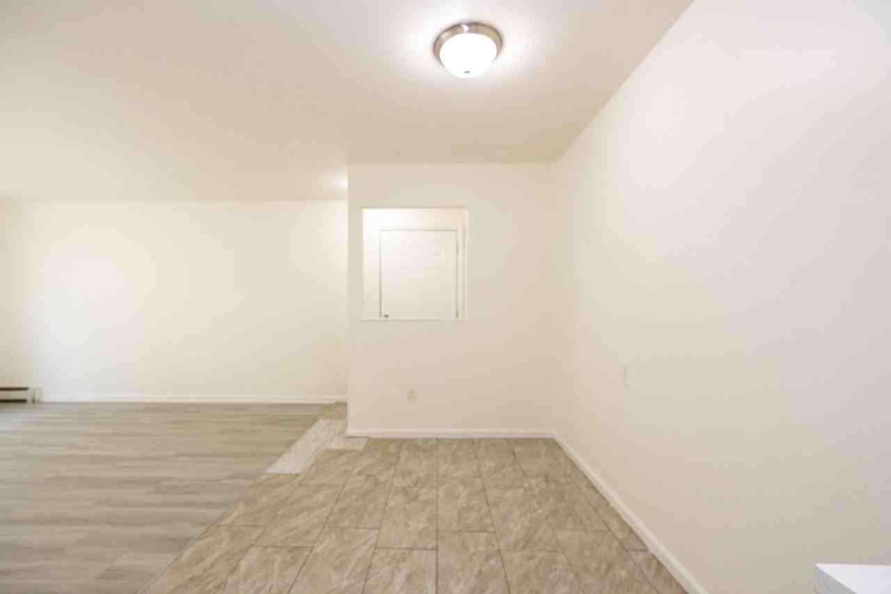 22330 W Warren Ave - Photo 7 of 18