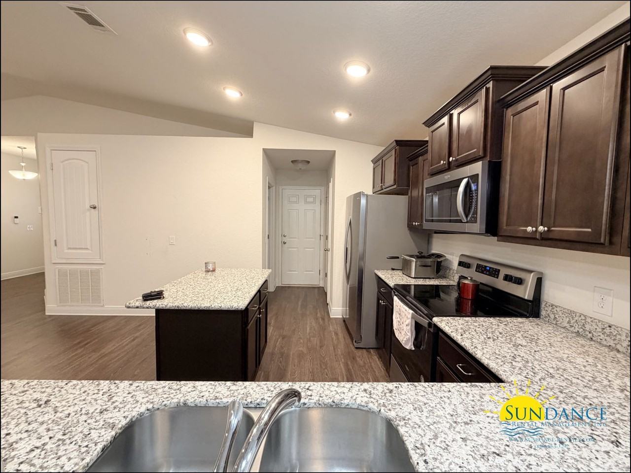 6197 Redberry Dr - Photo 7 of 19