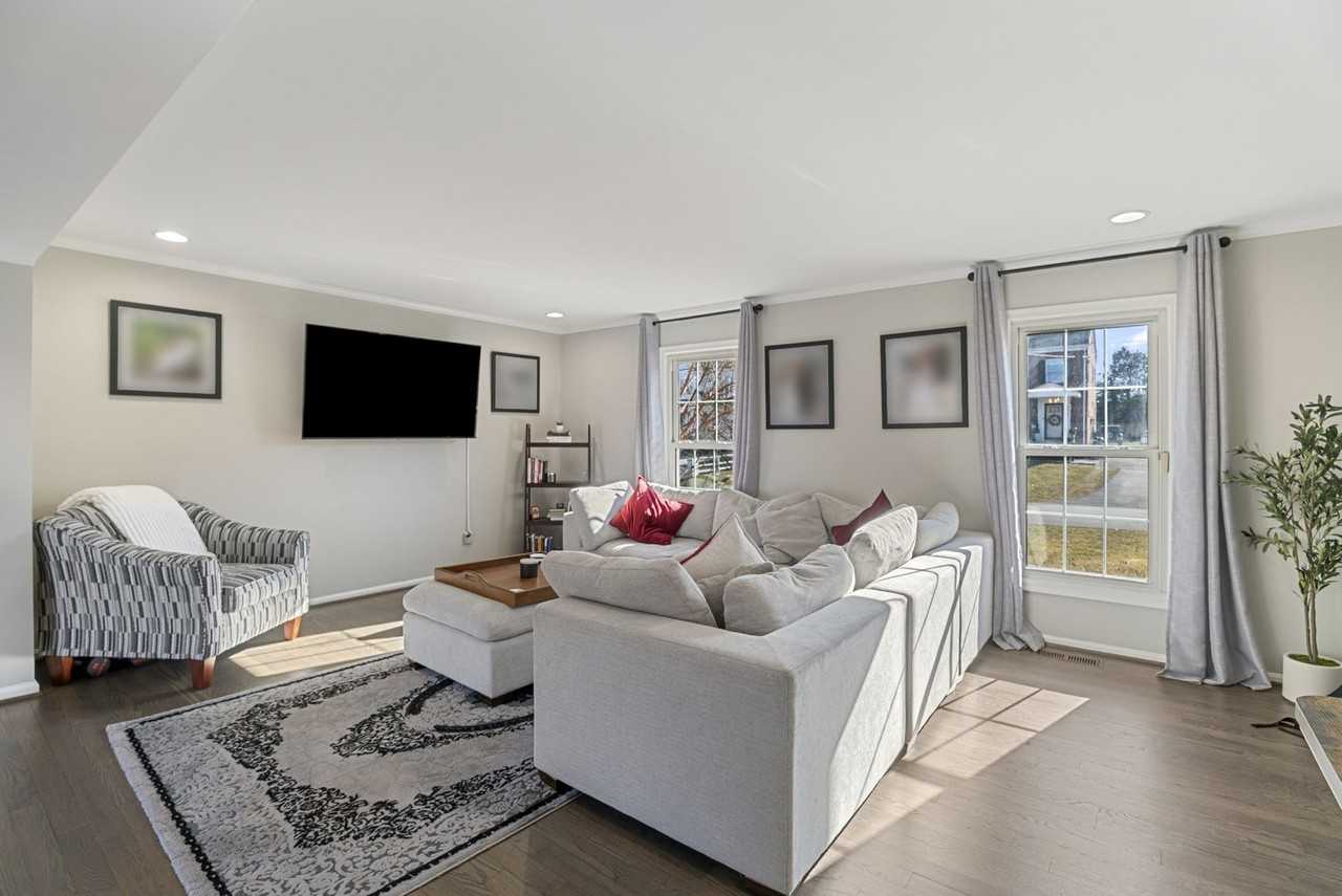 3100 Franklin St - Photo 7 of 50