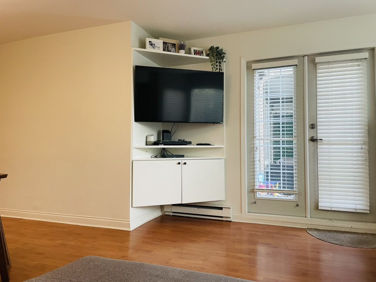 228 E 18th Ave - Photo 3 of 14