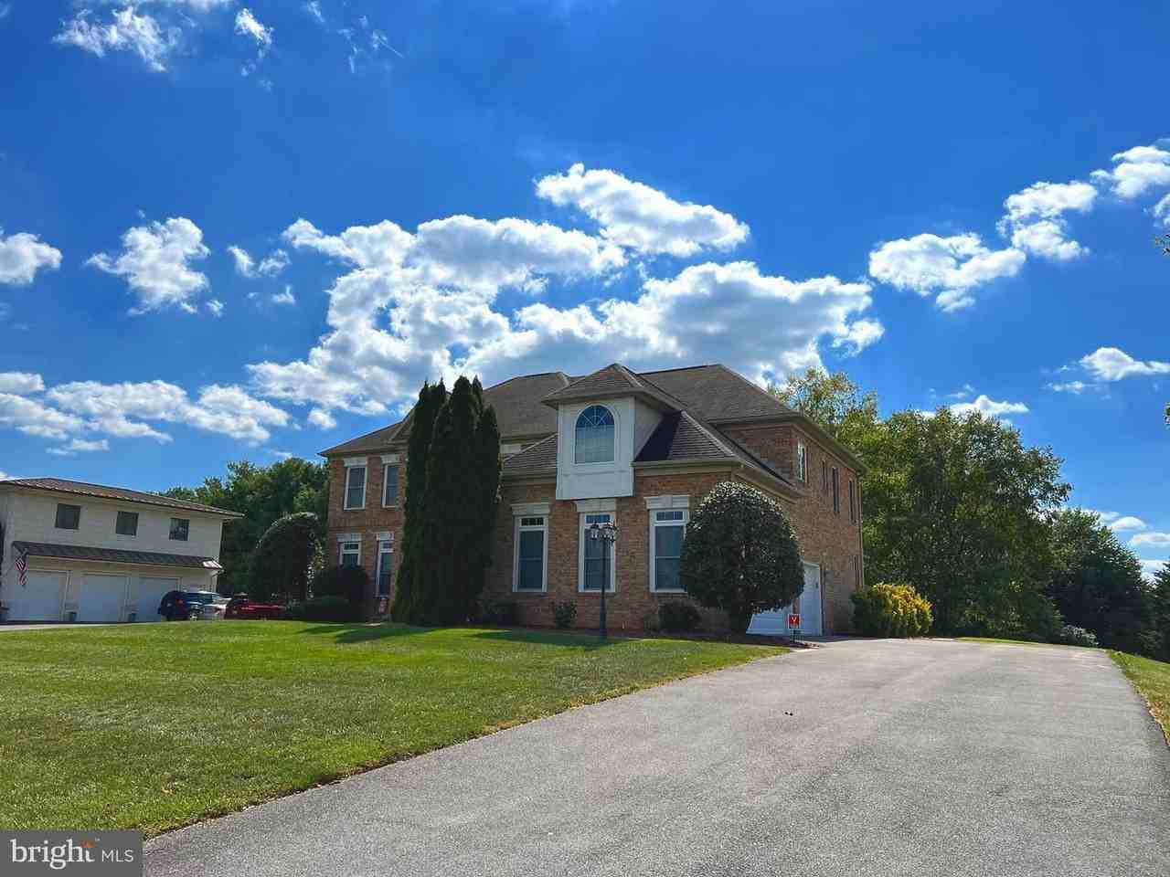 11018 Shalom Ln - Photo 2 of 28