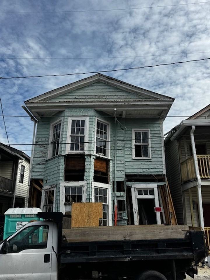 88 Hanover Street - Photo 2 of 3