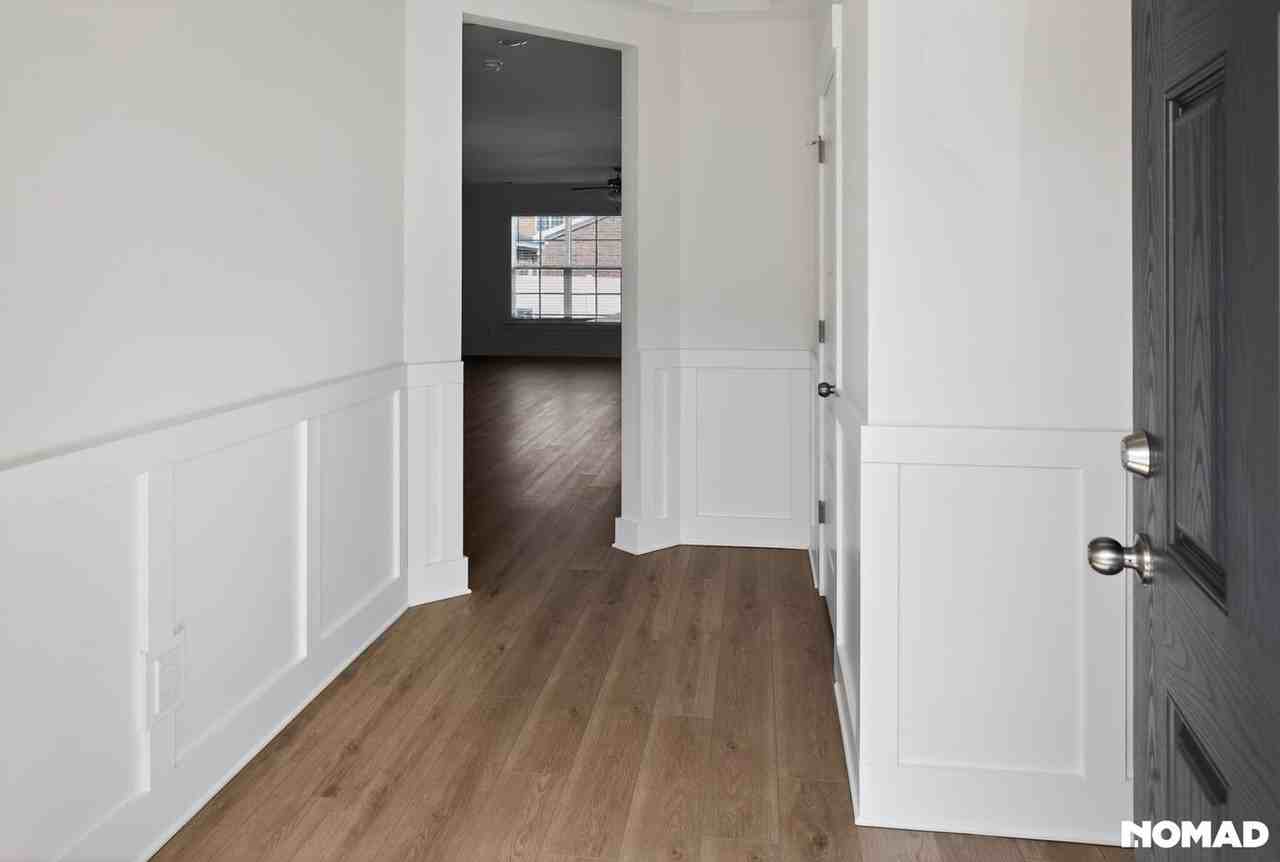 605 Wetherbrooke Way - Photo 3 of 24