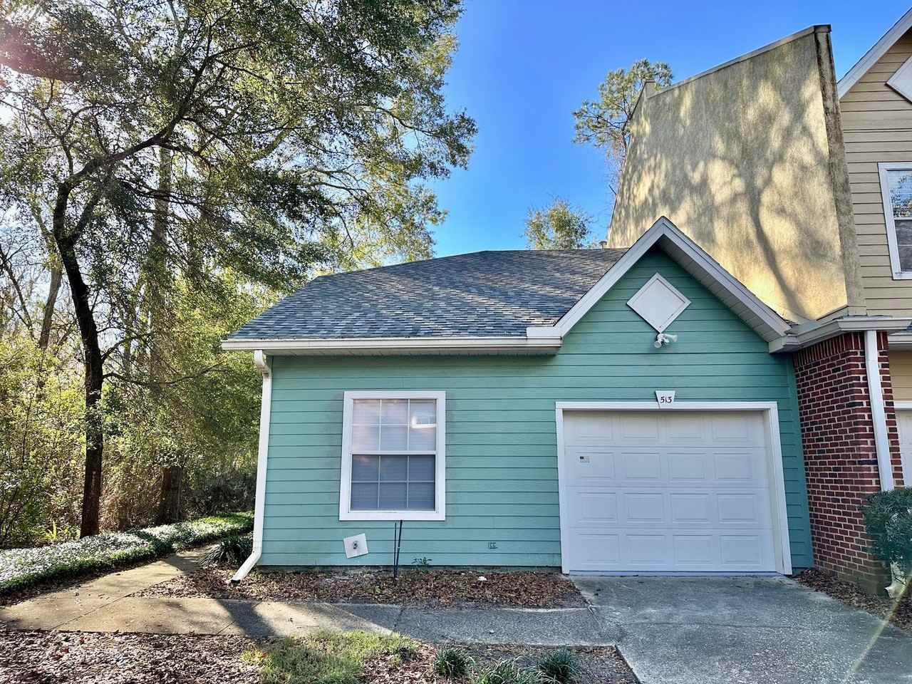 513 Nw 50th Blvd - Photo 2 of 18