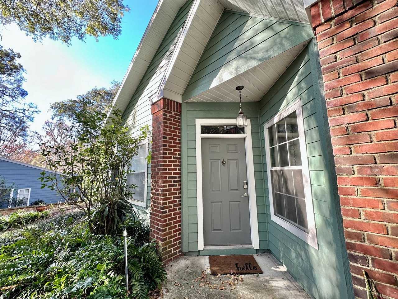 513 Nw 50th Blvd - Photo 3 of 18