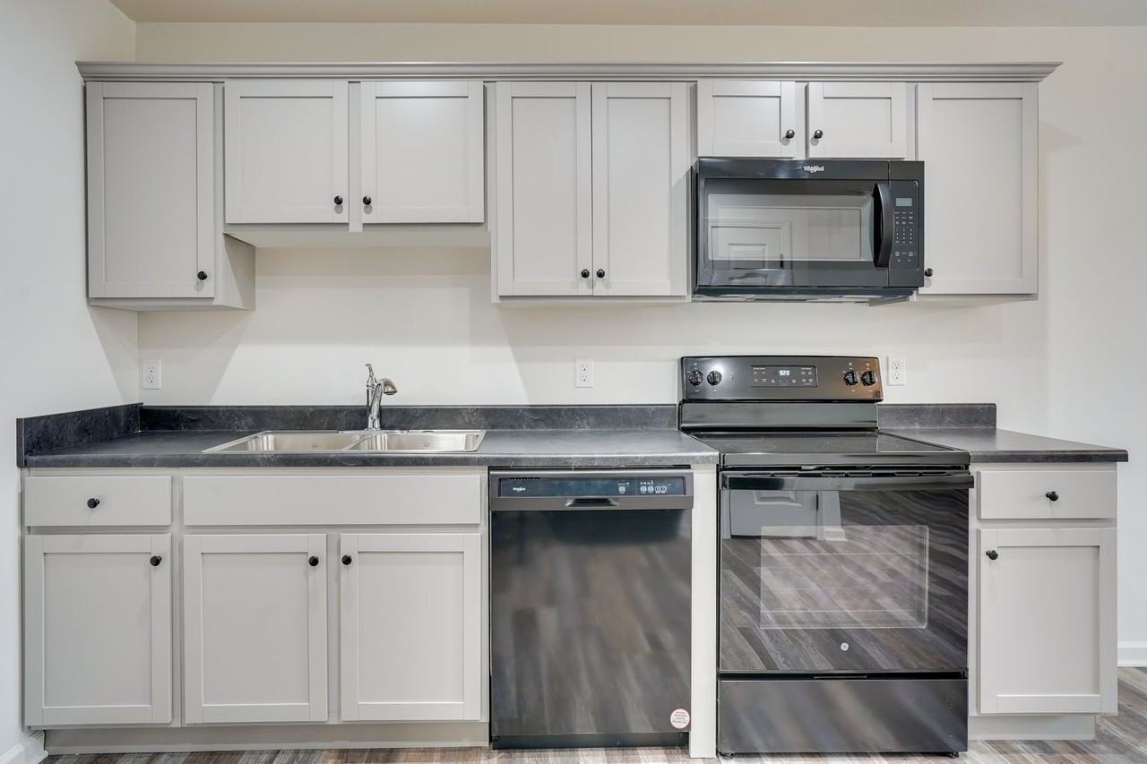 4574 Lafayette Rd A - Photo 3 of 15