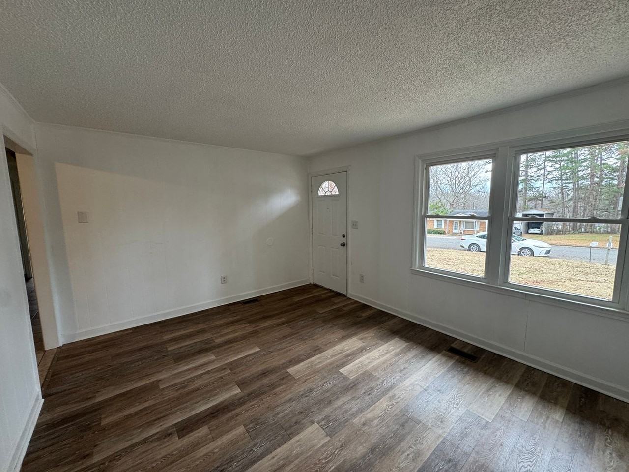 2106 Loblolly Ln - Photo 3 of 16