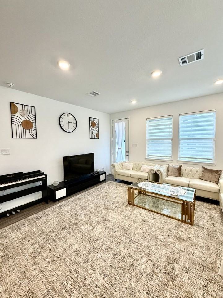 7558 Magnolia Orchid Ln - Photo 7 of 40