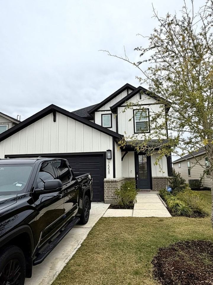 7558 Magnolia Orchid Ln - Photo 4 of 36