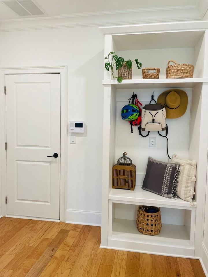 2028 Cortland Rd - Photo 3 of 32