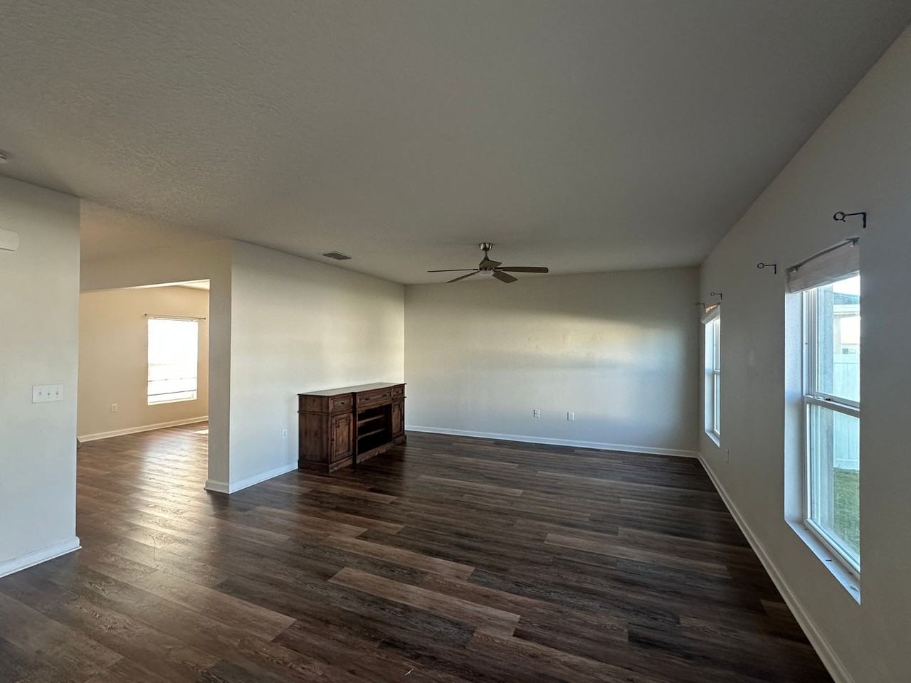 1429 Feather Ln - Photo 5 of 16