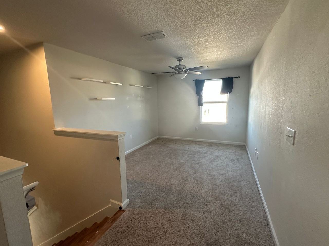 1429 Feather Ln - Photo 6 of 16