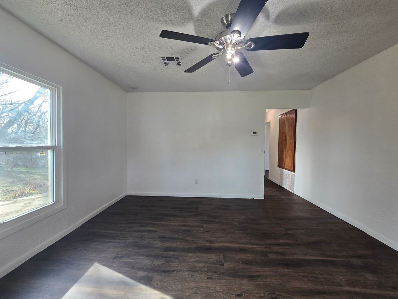 530 N Patchin Ave - Photo 3 of 26