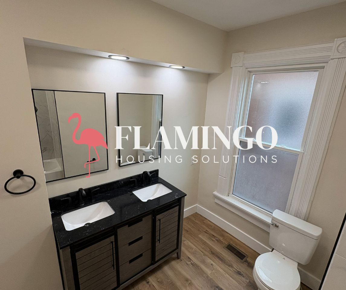 33 Perrine St - Photo 4 of 22