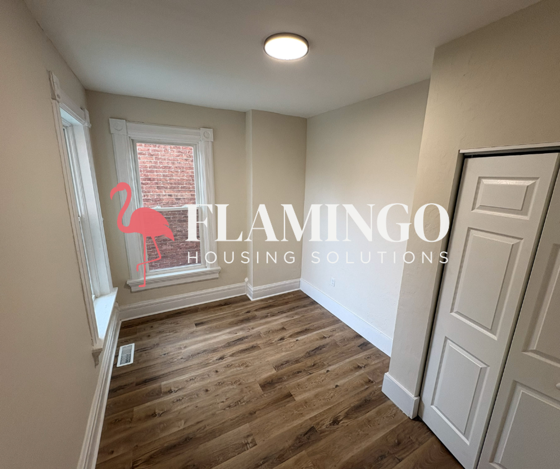 33 Perrine St - Photo 5 of 22