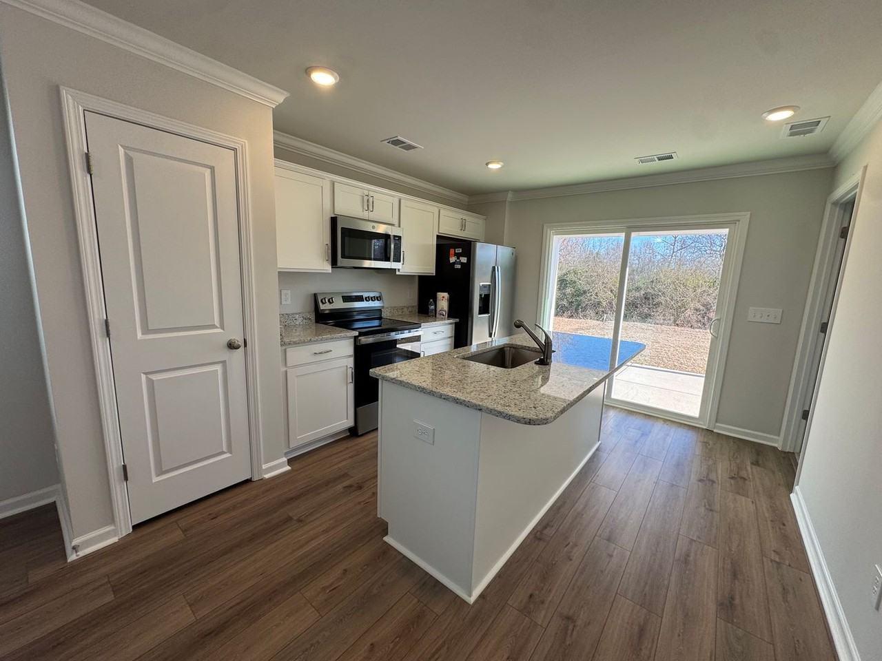 269 Bangalore Way - Photo 6 of 22