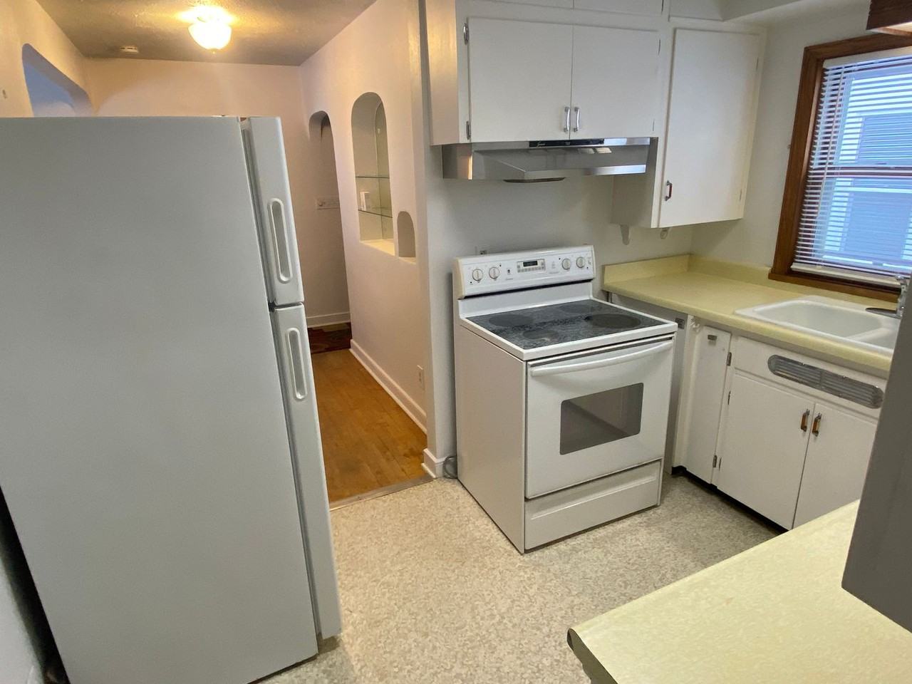 315 W Wausau Ave - Photo 7 of 24