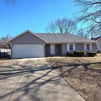 5626 S Stonegate Ave - Photo 1 of 1