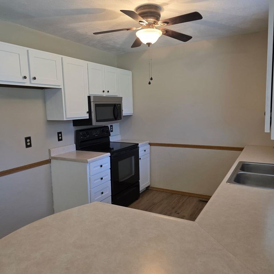 5626 S Stonegate Ave - Photo 6 of 20