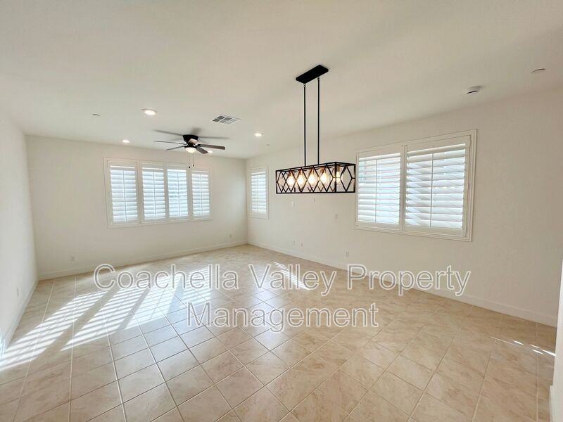 76279 Cambridge Dr - Photo 7 of 42