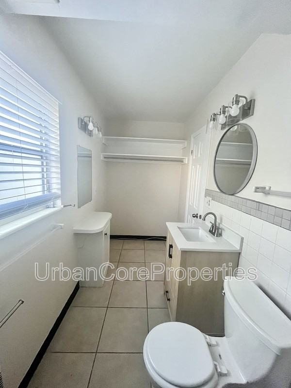 105 7th Ave N #2 - Photo 5 of 6