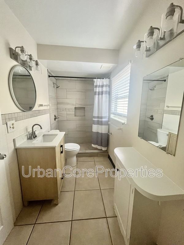 105 7th Ave N #2 - Photo 4 of 6