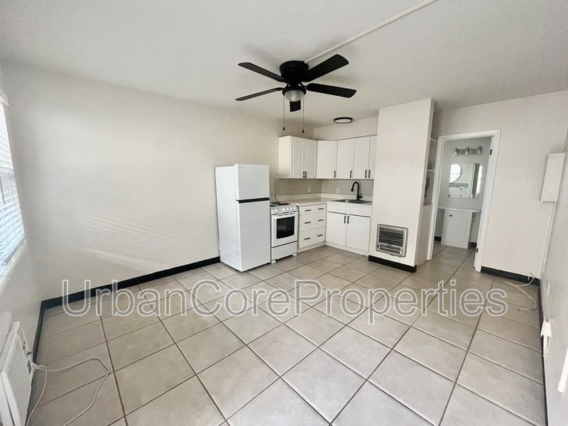105 7th Ave N #2 - Photo 2 of 6