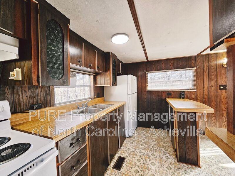 59 Magic Dr - Photo 5 of 18