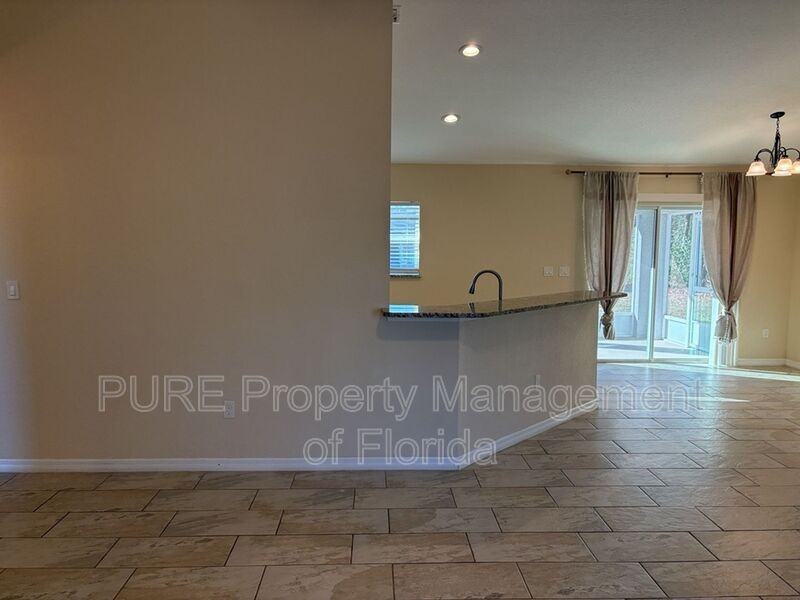 230 Marion Oaks Trl - Photo 5 of 50