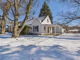 featured image of 871 Kennebec Ave