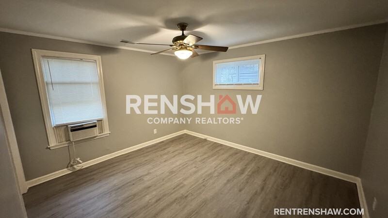 1059 Maria St - Photo 7 of 19