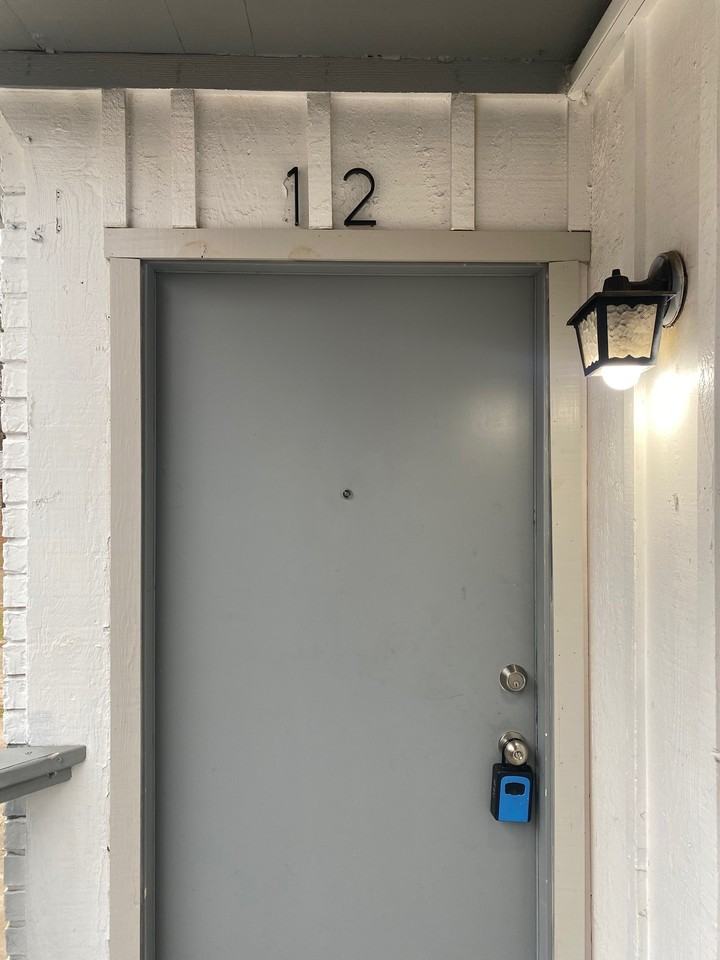 3620 Elizabeth Street - Photo 3 of 17