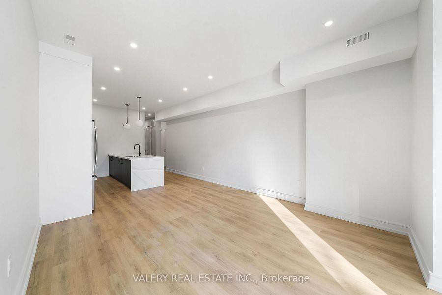 158 Dovercourt Road #Main - Photo 7 of 30