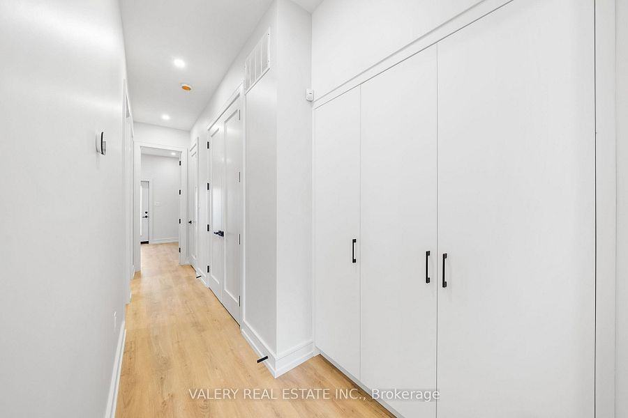 158 Dovercourt Road - Photo 18
