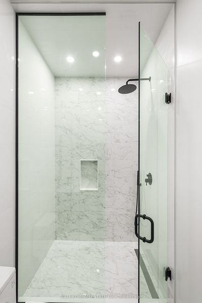 158 Dovercourt Road - Photo 21