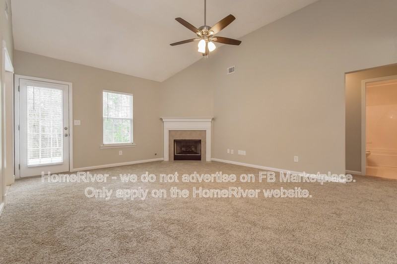 1395 Stephens Pond Vw - Photo 3 of 19