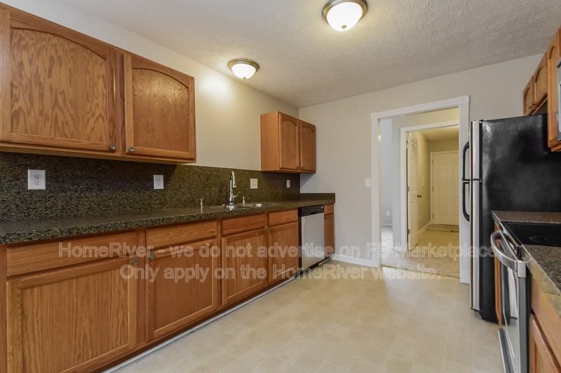 1395 Stephens Pond Vw - Photo 5 of 19